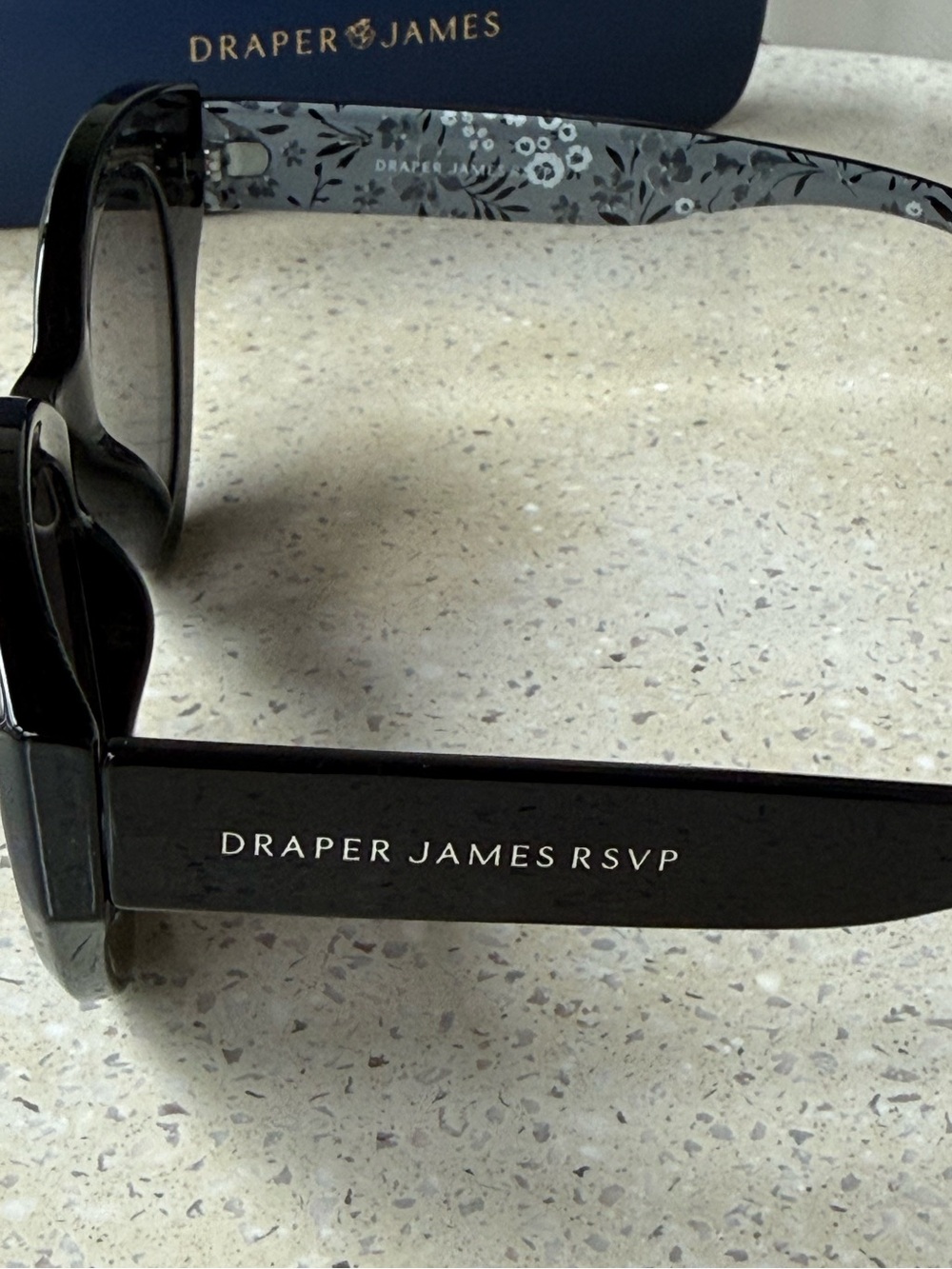Draper James RSVP Women’s Black Cat-Eye Sunglasses DJ9019 - Picture 4 of 10